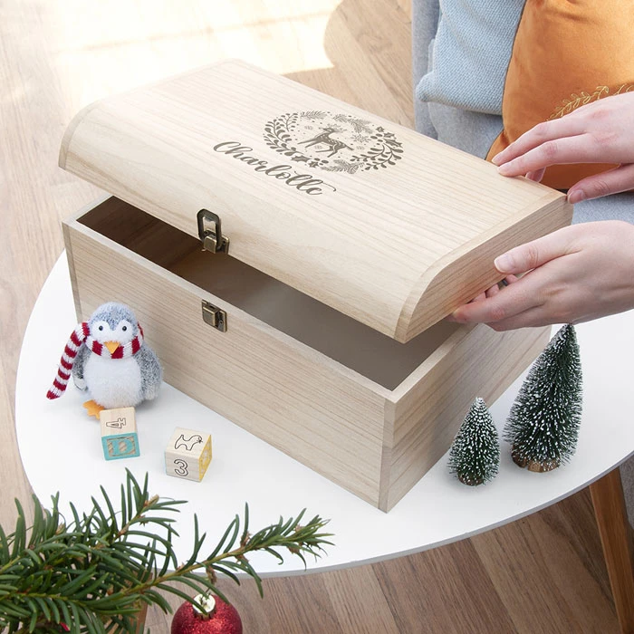 Personalised Christmas Woodland Chest Keepsake BoxBG-9448 5 Personalised Christmas Woodland Chest Keepsake BoxBG-9448 - Image 3